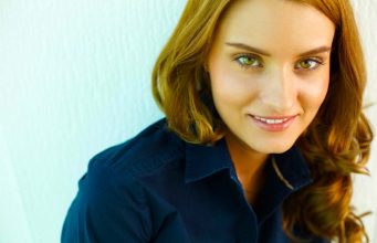 PRAVA DAMA: 10 NAVIKA KOJE VAS IZDVAJAJU IZ MASE NEKULTURNIH ŽENA!