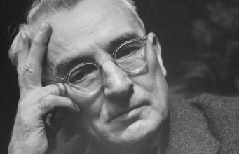 “Ponašaj se kao da si srećna i postat ćeš srećnija” – 18 mudrosti psiholog Dale Carnegiea