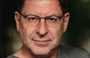 Manje ugađaj drugima i više će te poštovati – Labkovski otkrio 5 pravila za žensku sreću