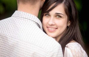 Evo kako da najlakše šarmirate muškarca