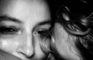 Ovako izgleda žena koja je nesrećna u braku: 10 signala koji se vide na kilometar