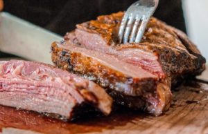 Zašto je meso u restoranima uvijek sočno i nevjerovatno mekano: Tajna je u 1 sastojku, otkriva kuhar