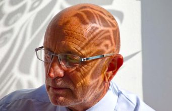 Stručnjak za veze upozorava žene: “Bježite od muškarca koji ne radi ovih pet stvari“