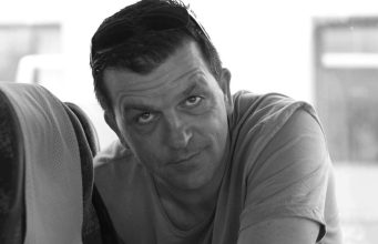 Kako prepoznati neobrazovanu osobu, čak i ako ima diplomu i puno novca: Mudro objašnjeno