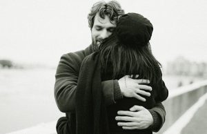 Krik duše jedne zrele žene: “Dragi muškarci, ako zaista želite znati što me uzbuđuje, odgovorit ću vam…”