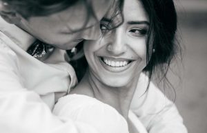 Žena je odraz ljubavi svog muža – Kratka ali poučna priča o važnost iskrene ljubavi