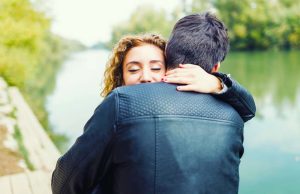 Postoje ljudi koji vole samo iz koristi – 10 pokazatelja da osoba nije u stanju da voli