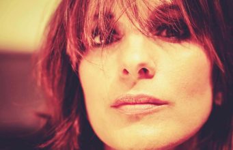 8 tipova izdaje koji mogu narušiti vezu poput prevare (i gore): Već prvi signalizira “gašenje”!