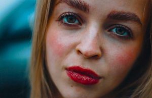 8 razloga zašto se većina muškaraca ne može nositi sa ženskim empatom