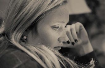 Neke žene se bore za muškarca koji ih nije vrijedan – 8 znakova koji bi to mogli pokazati