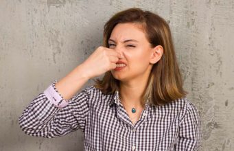 5 NAMIRNICA ZBOG KOJIH TIJELO NEPRIJATNO MIRIŠE! Jednu konzumiramo svaki dan