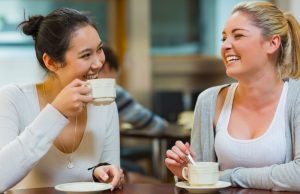 Kafa sa prijateljicom je nekad najbolja antistres terapija – Terapeut otkriva zašto