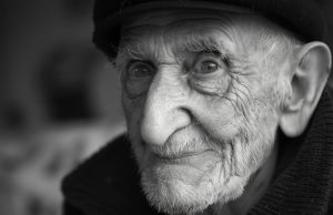 Zašto roditelji puni ljubavi često ostaju sami u starosti – Mudro objašnjenje starca