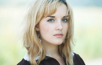 Nemoj biti žena koja trči za muškarcima – Budi žena za kojom muškarci trče