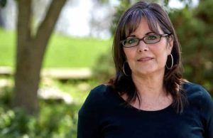 Psovke i ružne riječi ne priliče dami – 5 stvari koje dama u godinama neće raditi u javnosti