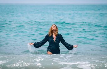 Lijek za sve je slana voda: znoj, suze, ili more. – Kako boravak na moru pomaže cjelokupnom zdravlju