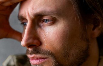 Žena me vara više od dvije godine. Kako da zaboravimo na ovo i nastavimo živjeti zajedno?