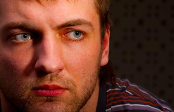 Umori se i dobar čovjek od svoje dobrote. Jer dok je pokušavao biti dobar svima, sebi je bio najgori.