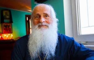 “Da li žene mogu da žive bez muškaraca?” – Otac Dmitrij dao mudar odgovor