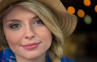 Kakva god da su vremena, dobre žene i pristojni muškarci su uvijek u modi