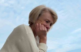 “Tako mi fale ljudi iz prošlosti. Tu su, ali nisu isti.” – Ispovijest žene