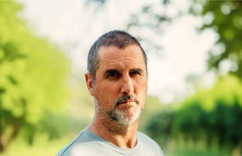 Kad se skloniš ljudima iz vidokruga, tražiće te samo oni koji su te srcem gledali – Mudrost koju treba imati na umu