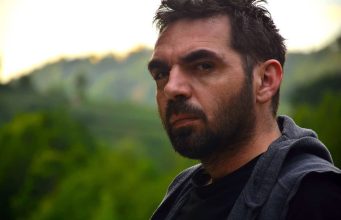 Muškarac koji poštuje ženu je gospodin, sve drugo su nezreli idioti željni dokazivanja. – Iz ugla muškarca