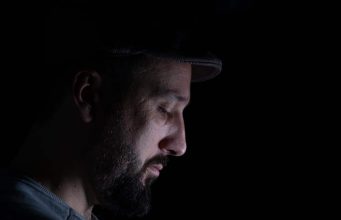 Poslije nekih riječi nikad više ne bude kao što je bilo, poslije nekih ljudi nikad više ne budeš ono što si bio