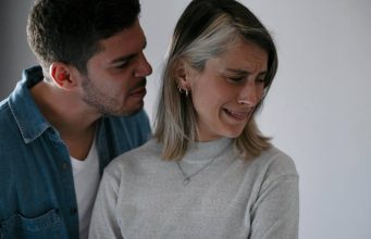 Najgori zatvor je kuća bez mira i ljubavi, zato dobro pazite za koga ćete se udati – Ovo je 6 najvećih grešaka u braku