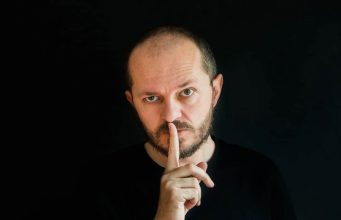 Pričao si prijateljima, a saznali neprijatelji: 6 stvari koje treba da zadržiš za sebe