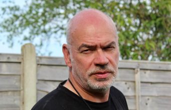 Emocionalne rane koje ostavljaju narcisi i kako ih izliječiti – Pet savjeta psihologa