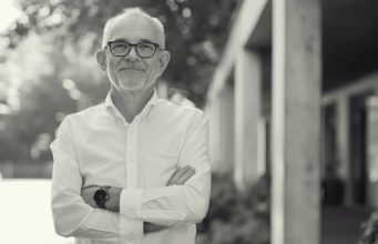 „Kako se muškarac ponaša prema majci, tako će se ponašati i prema ženi.“ – Zapažanje psihologa