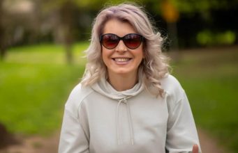 Budi žena koja ima novac u džepu, znanje u glavi, dobrotu u srcu… – Poruka za sve žene