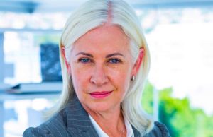 Šta pametna žena nikada ne otkriva? 4 stvari oko kojih treba ćutati