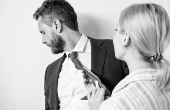Kako prepoznati muškarca koji skriva ljubavnicu – 90% muškaraca ove 3 stvari ne uspije sakriti