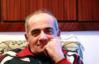 Nikad ne možeš napraviti istu grešku. Prvi put je greška, a drugi put je izbor. – Jasna poruka psihologa