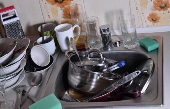 Niko vam to neće reći u lice, ali ovih 5 sitnica vas sramote pred gostima