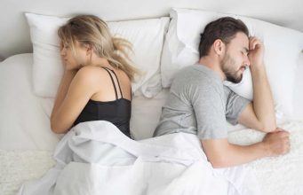 Ovih 5 stvari se desi kada brak ostane bez intimnih odnosa – nije pametno ignorisati