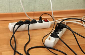DOBRO PAZITE: Ove uređaje nikako ne uključujte u produžni kabel