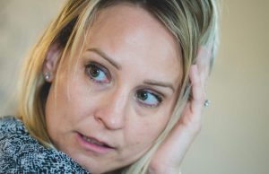Pametne žene znaju da je o ovih 5 stvari pametnije ćutati – priča samo donosi nevolje