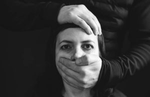 Psiholog otkriva: 7 prikrivenih znakova da ste u kontaktu sa zlom osobom