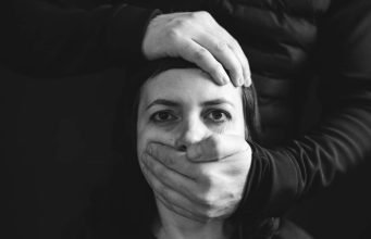 Psiholog otkriva: 7 prikrivenih znakova da ste u kontaktu sa zlom osobom