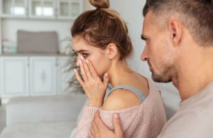 4 opasna znaka da je neko emocionalno nevjeran – ovo su signali za uzbunu