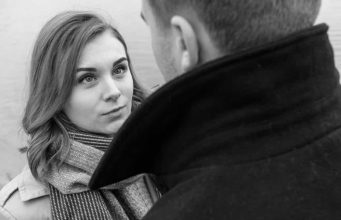 6 načina na koje muškarci manipuliraju ženama kako bi dobili ono što žele