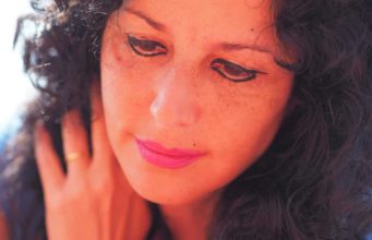 Žena koja radi ovih 7 stvari u očima muškarca gubi privlačnost – ovako samo odbija muškarca