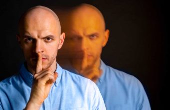 Najveći manipulatori uvijek govore ove 4 rečenice: Skrivaju svoje pravo lice, ali ovo ih odaje