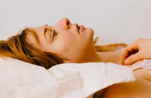 ZNATE LI ŠTA VAS ČEKA? Ovo su godine kada intimni odnos postaje BOLJI NEGO IKAD