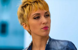 Žena koja radi ove stvari nije samo NEKULTURNA – već jasno pokazuje da joj inteligencija nije jača strana