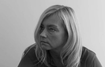 6 znakova da žena glumi pamet – ali joj to ne polazi za rukom (br. 4 je baš iritantno)