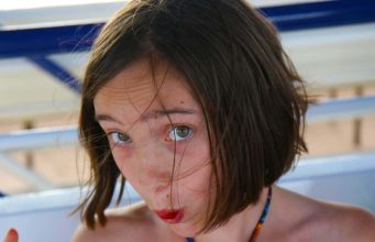 Priglupa žena se lako prepozna, dovoljno je da obratite pažnju na 4 stvari